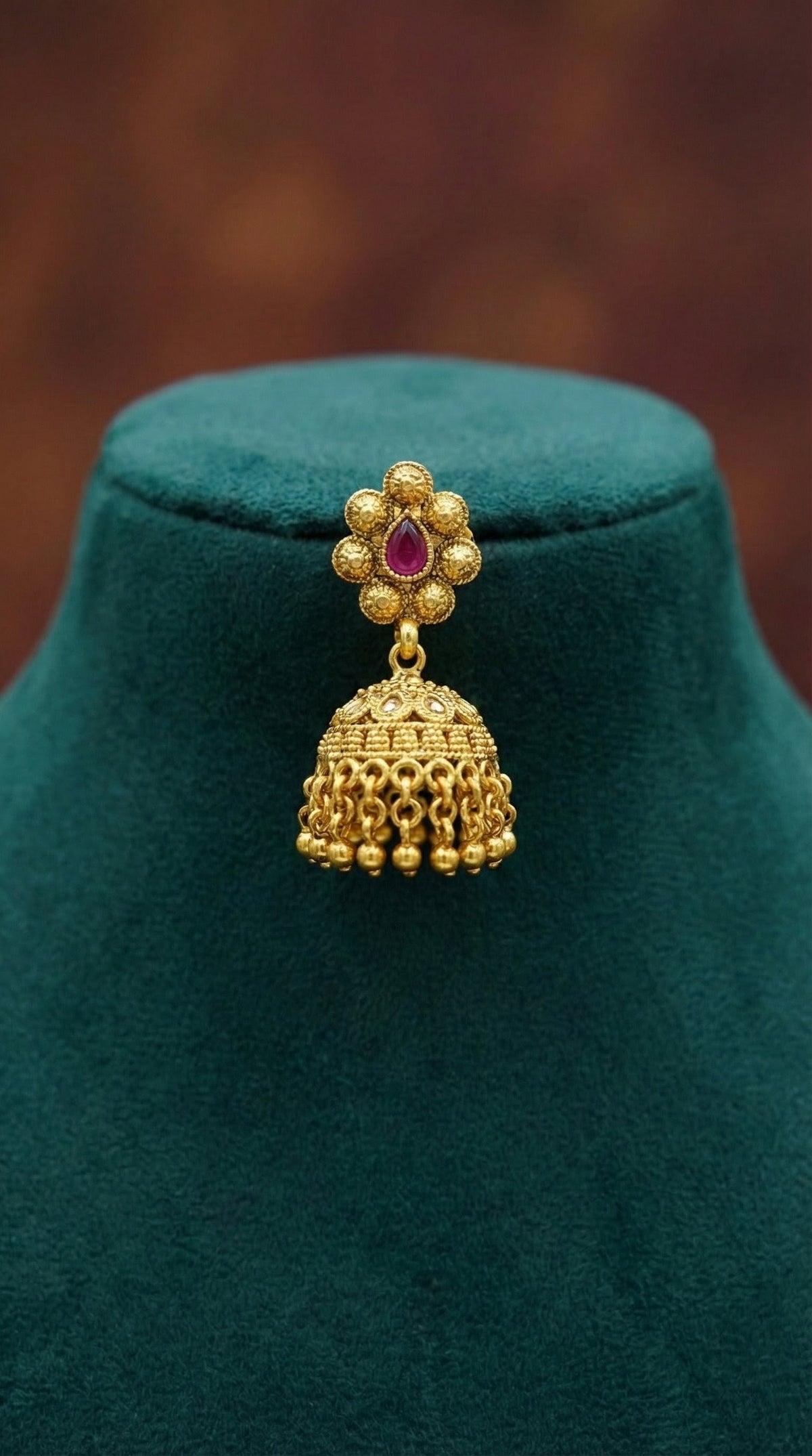 Alternate styling layout profile of Trisha Heritage Choker Necklace