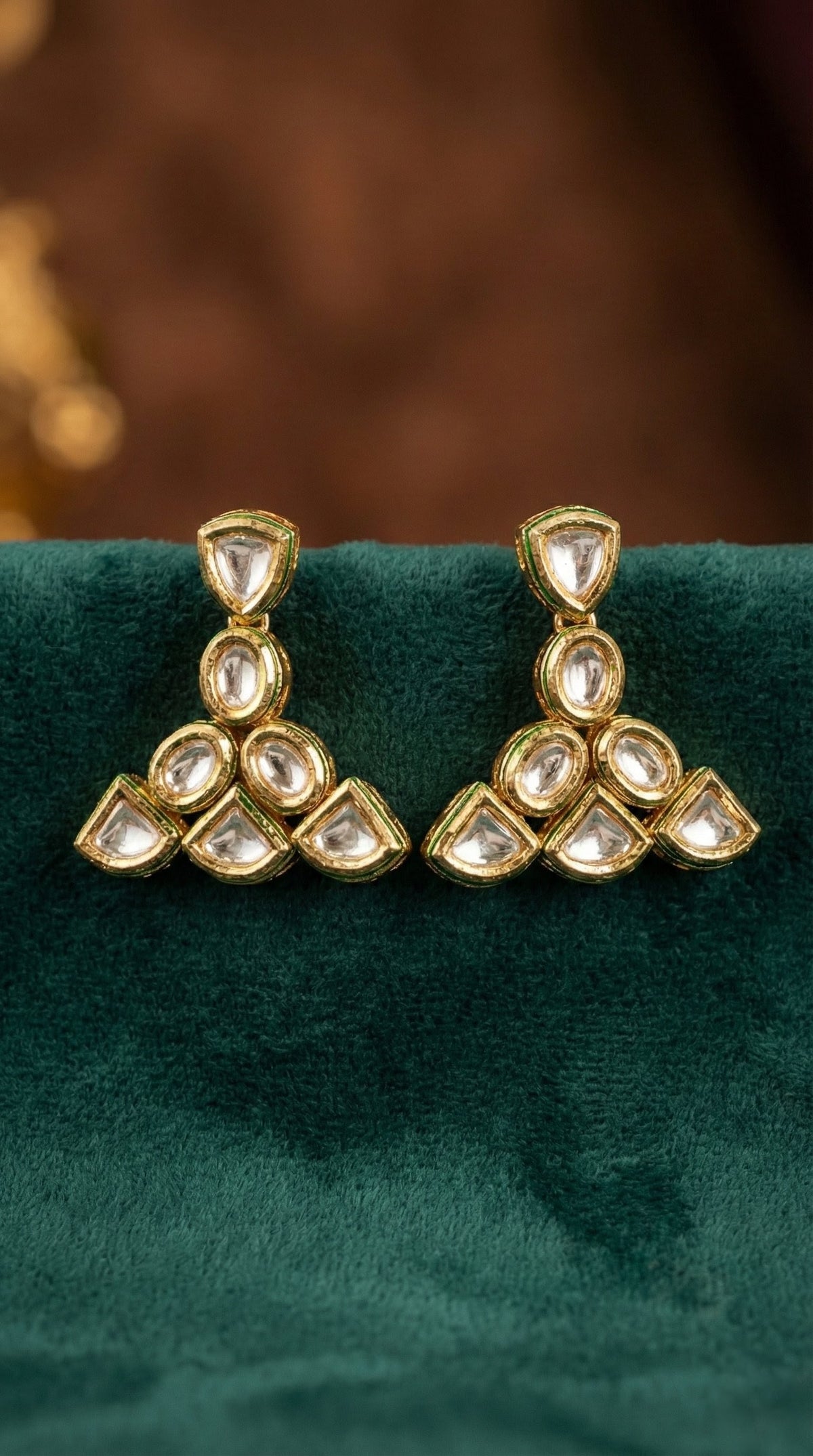 Alternate styling layout profile of Indira Premium Kundan Necklace