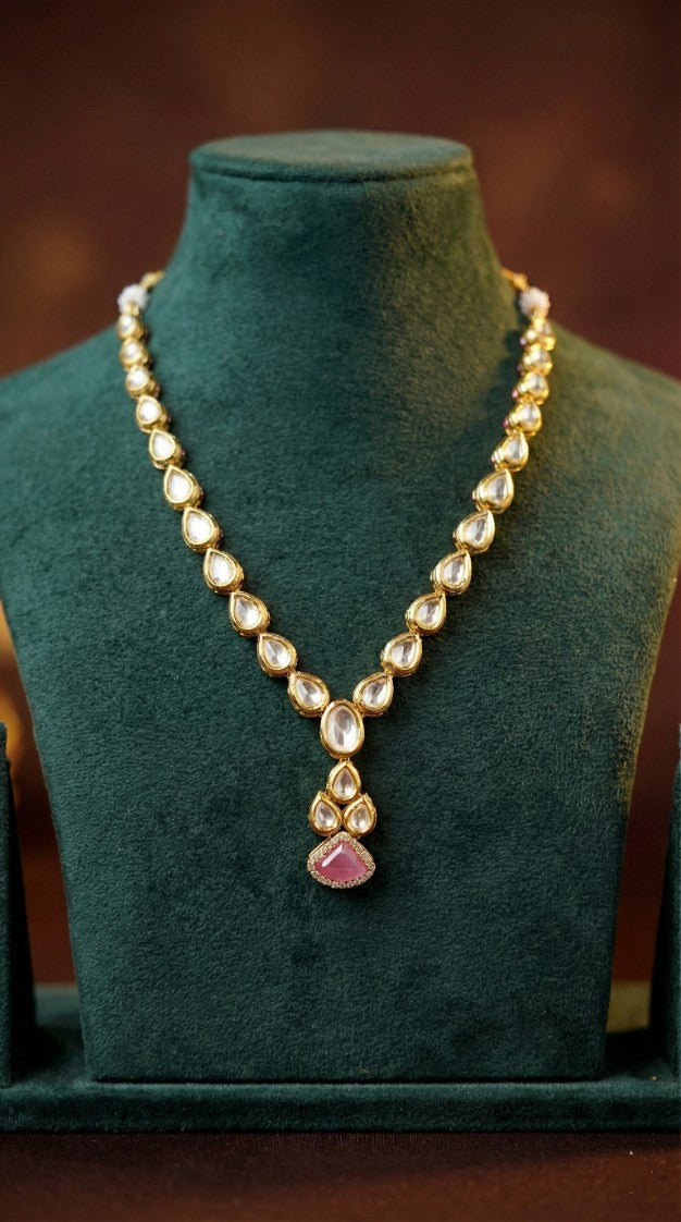 Alternate styling layout profile of Siddhi Premium Kundan Necklace