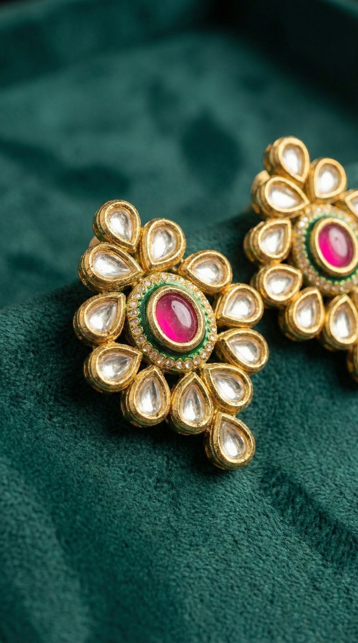 Alternate styling layout profile of Gargi Premium Kundan Necklace