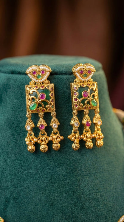 Alternate styling layout profile of Khushi Sparkle Heritage Necklace