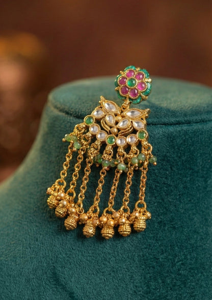 Alternate styling layout profile of Shipra Heritage Necklace Set