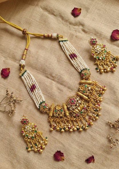 Main display view of the traditional Aditi Premium Heritage Necklace