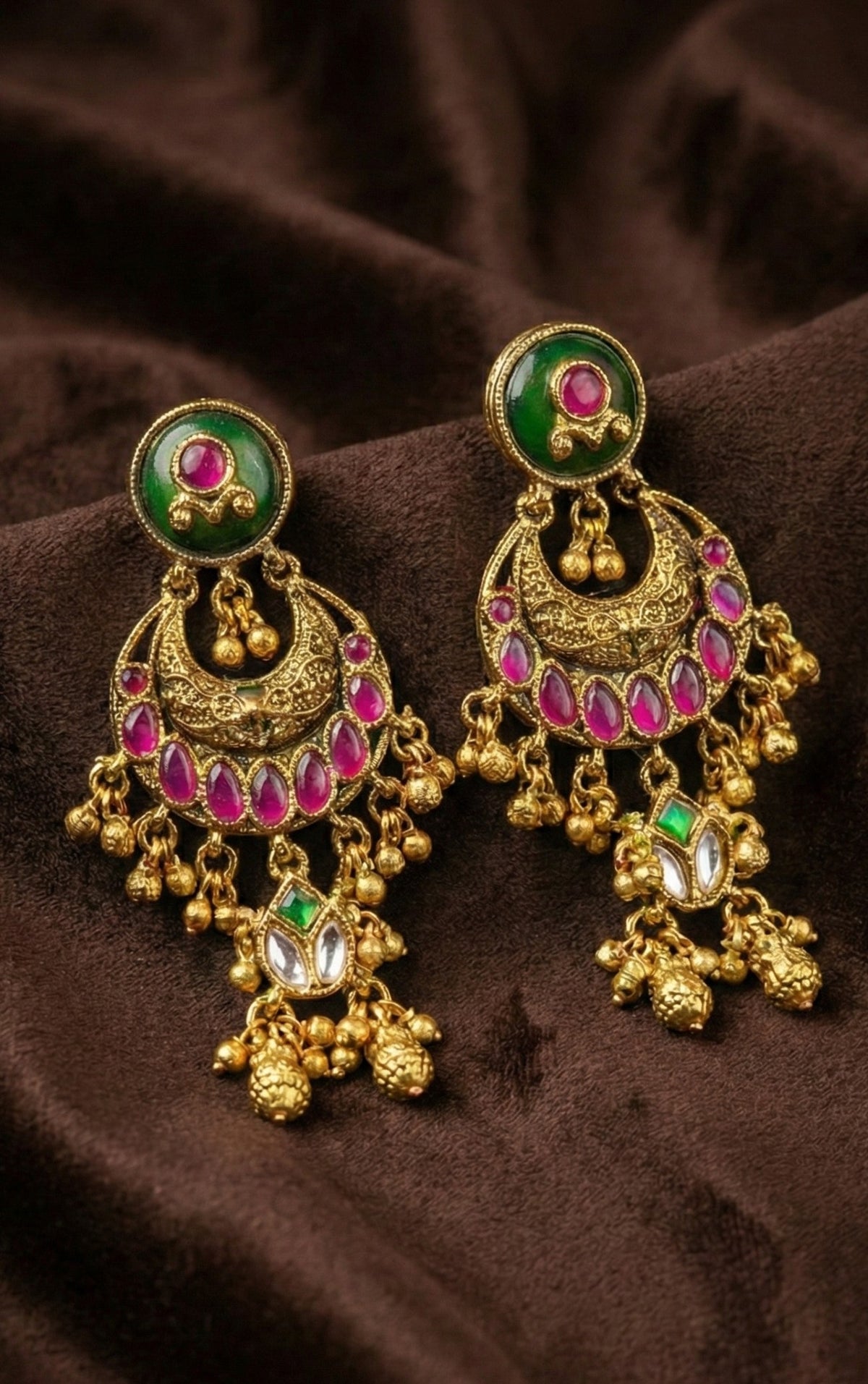 Alternate styling layout profile of Abha Premium Heritage Necklace