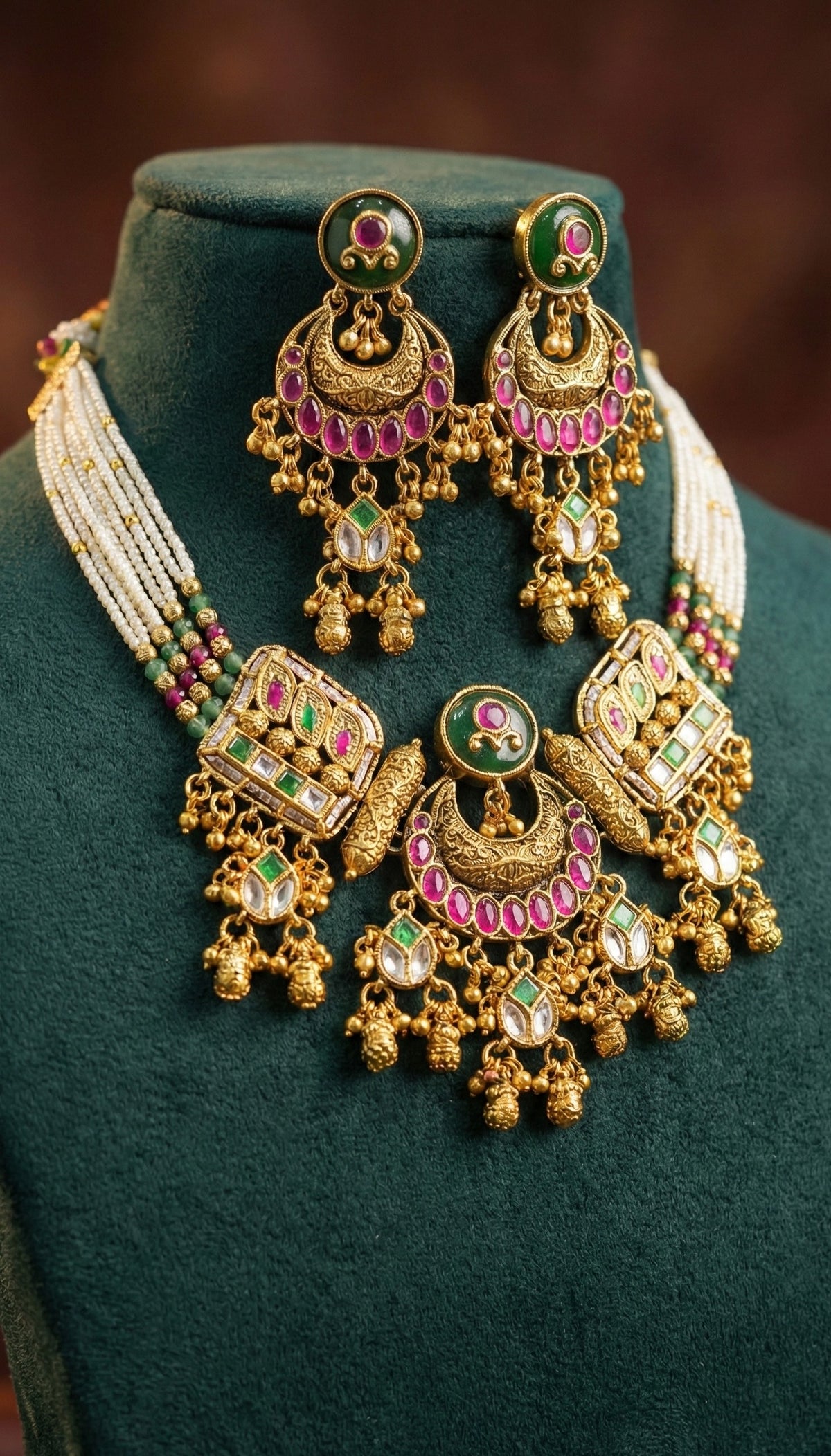 Alternate styling layout profile of Abha Premium Heritage Necklace