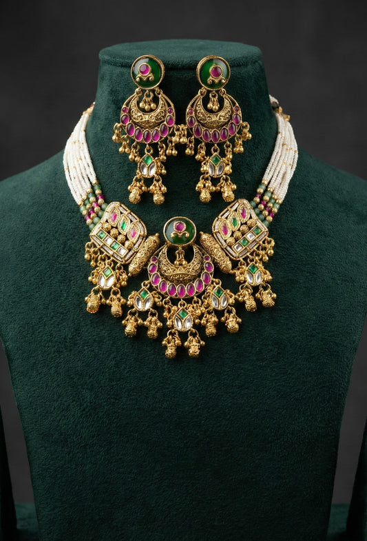 Detailed craftsmanship close up view of Abha Premium Heritage Necklace