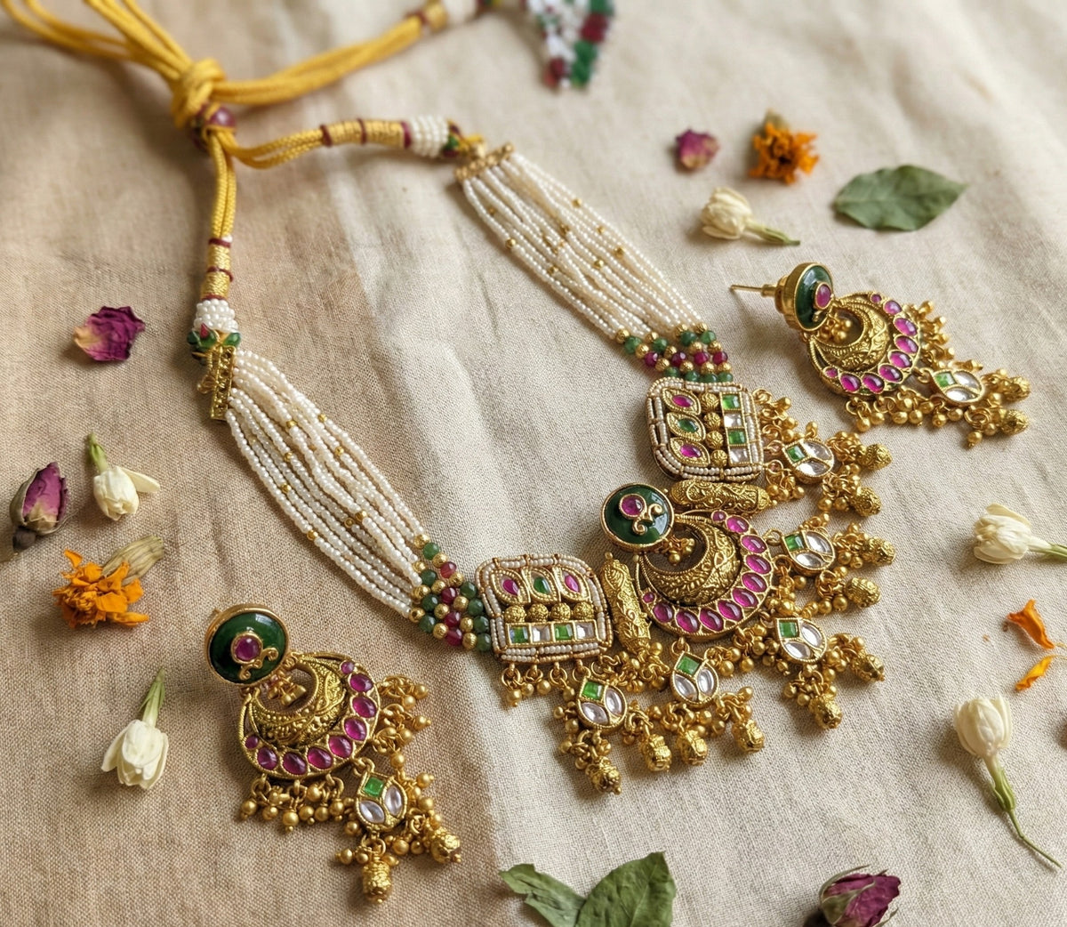 Main display view of the traditional Abha Premium Heritage Necklace