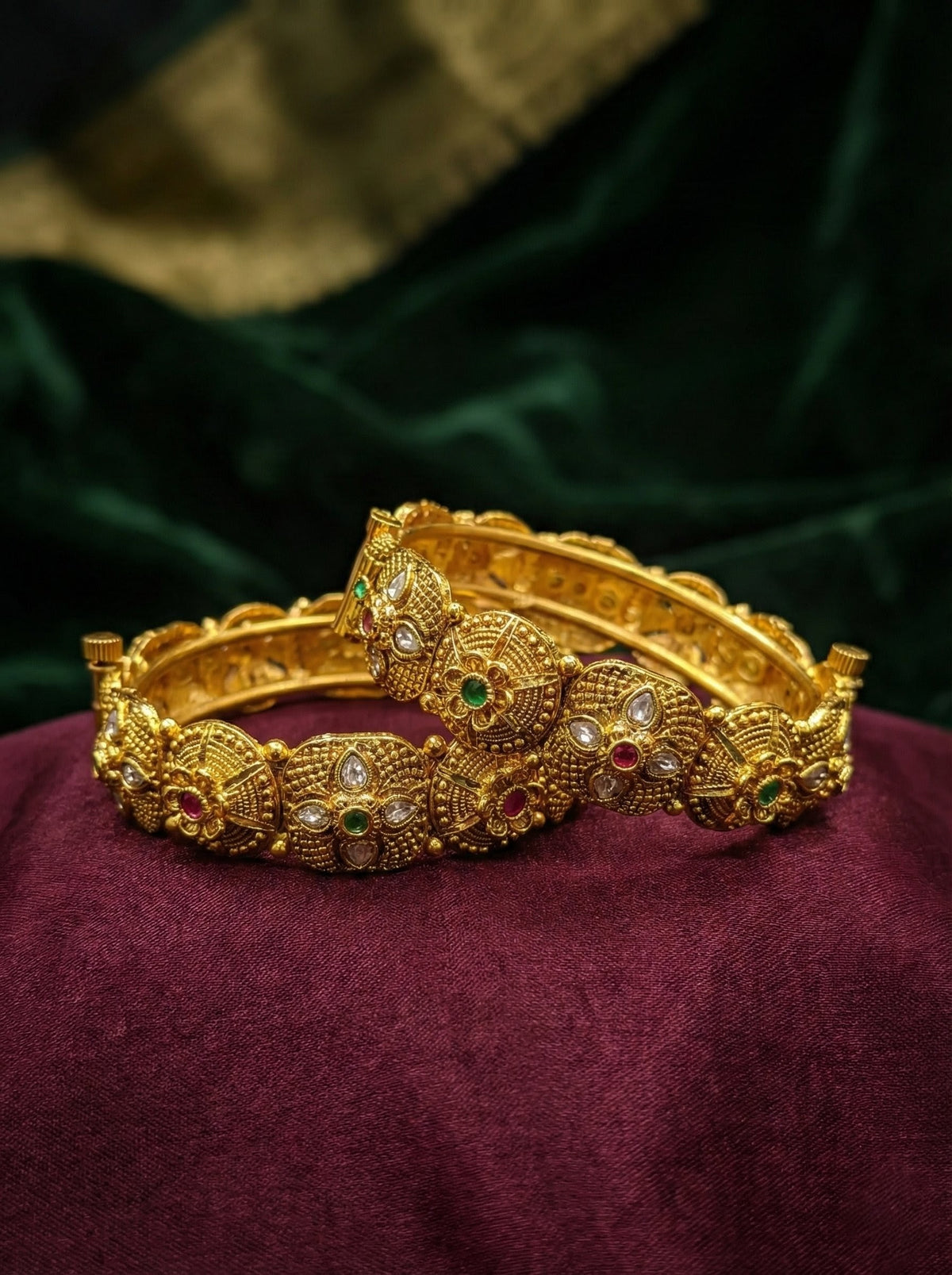 Alternate styling layout profile of Madhu Antique Rajwadi Bangles (Openable)