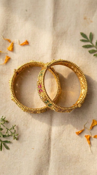 Detailed craftsmanship close up view of Sara Gold Look Rajwadi Bangles (Openable)