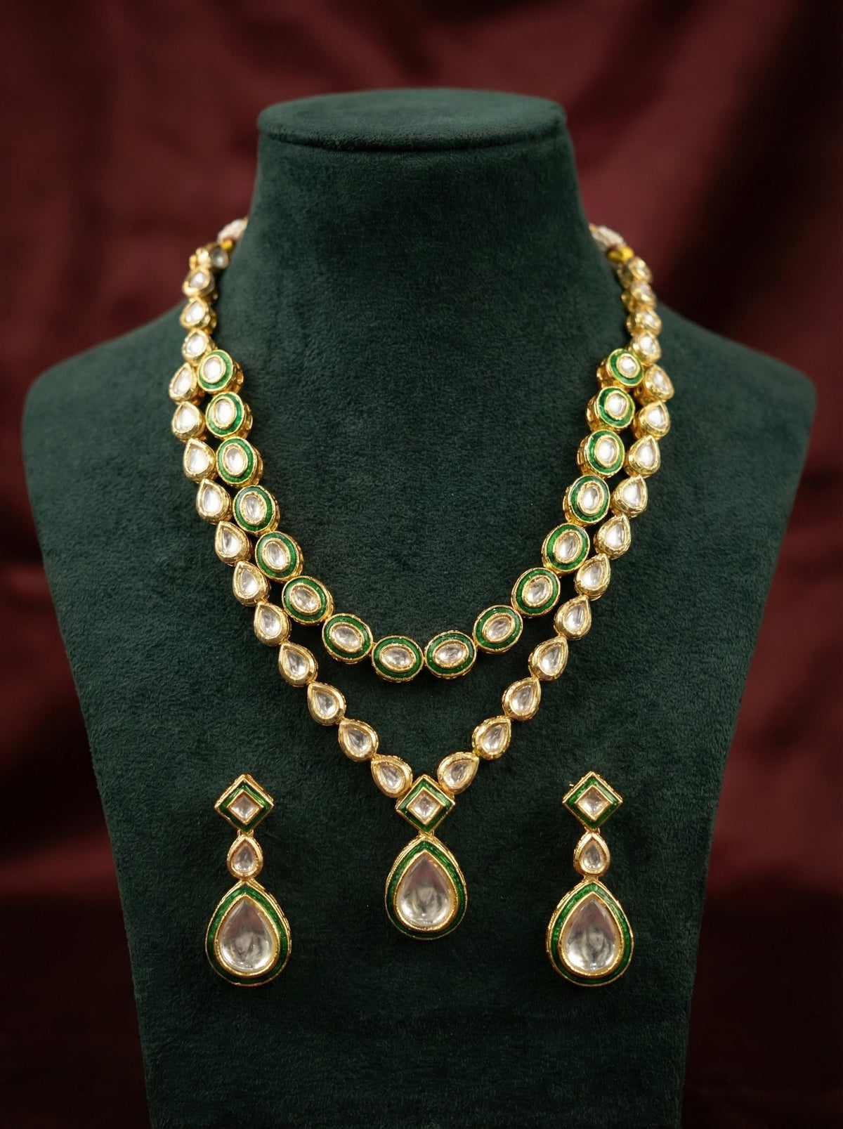Detailed craftsmanship close up view of Ritu Premium Kundan Necklace