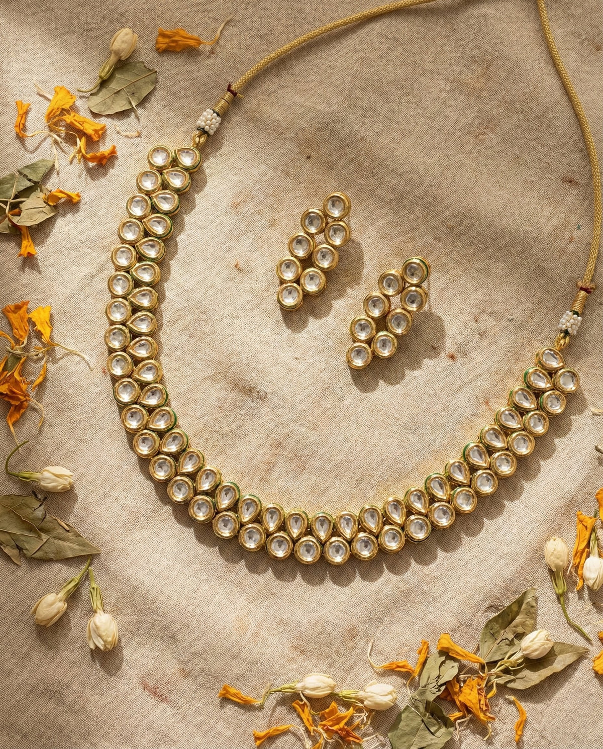 Main display view of the traditional Veda Premium Kundan Necklace