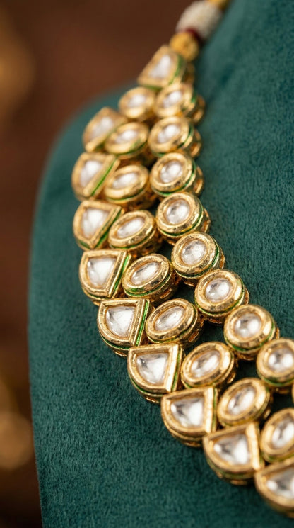 Alternate styling layout profile of Indira Premium Kundan Necklace