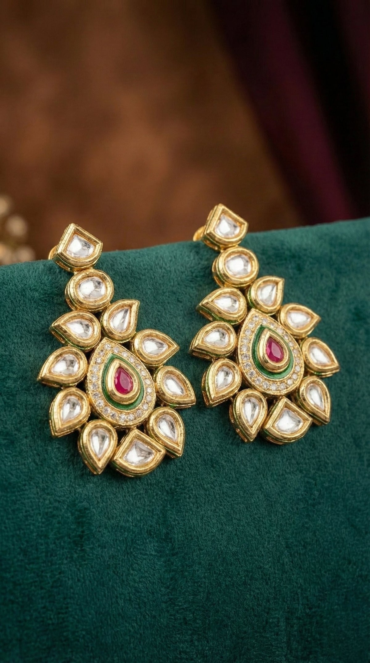 Alternate styling layout profile of Ira Premium Kundan Necklace with Maang Tika