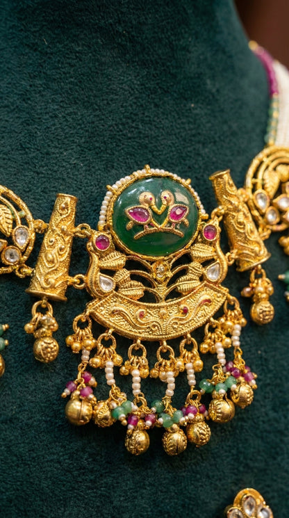 Alternate styling layout profile of Geetika Heritage Necklace Set