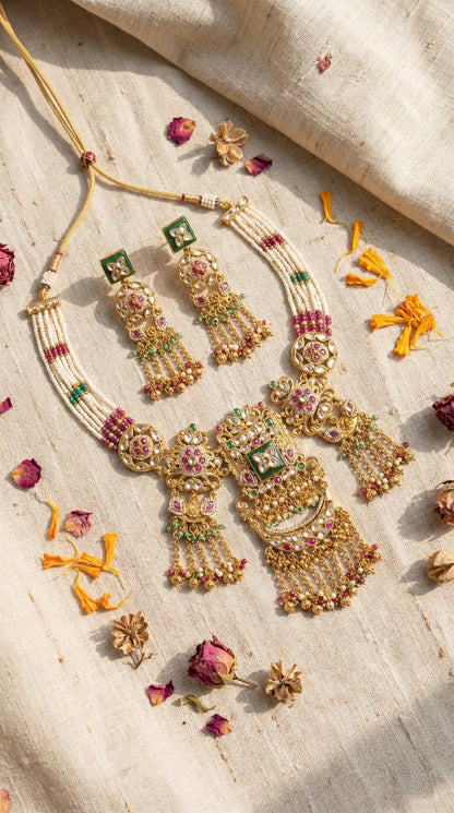 Main display view of the traditional Chetna Heritage Necklace Set
