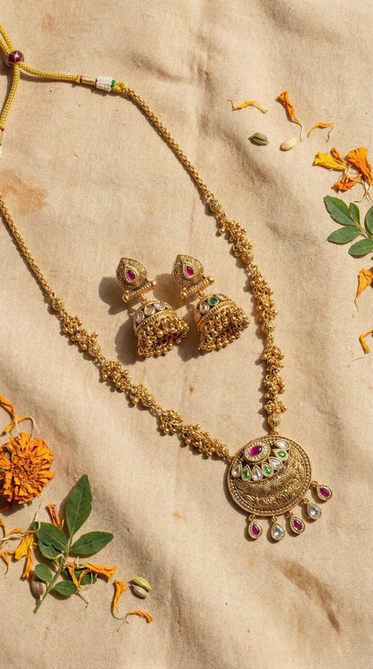 Main display view of the traditional Lekha  Swaroski Chain Pendant Set
