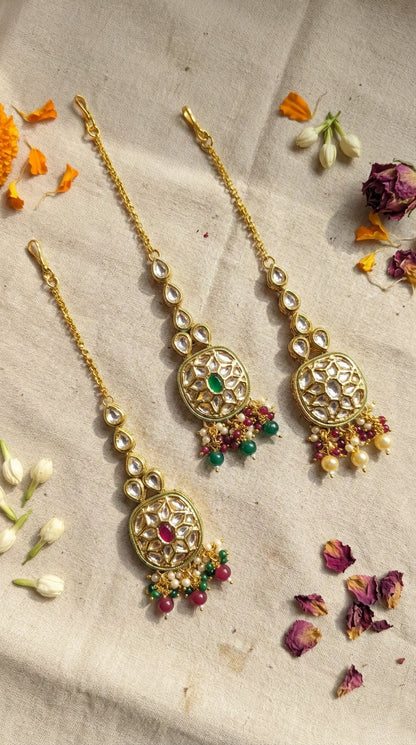 Alternate styling layout profile of Bani Premium Kundan Maangtika