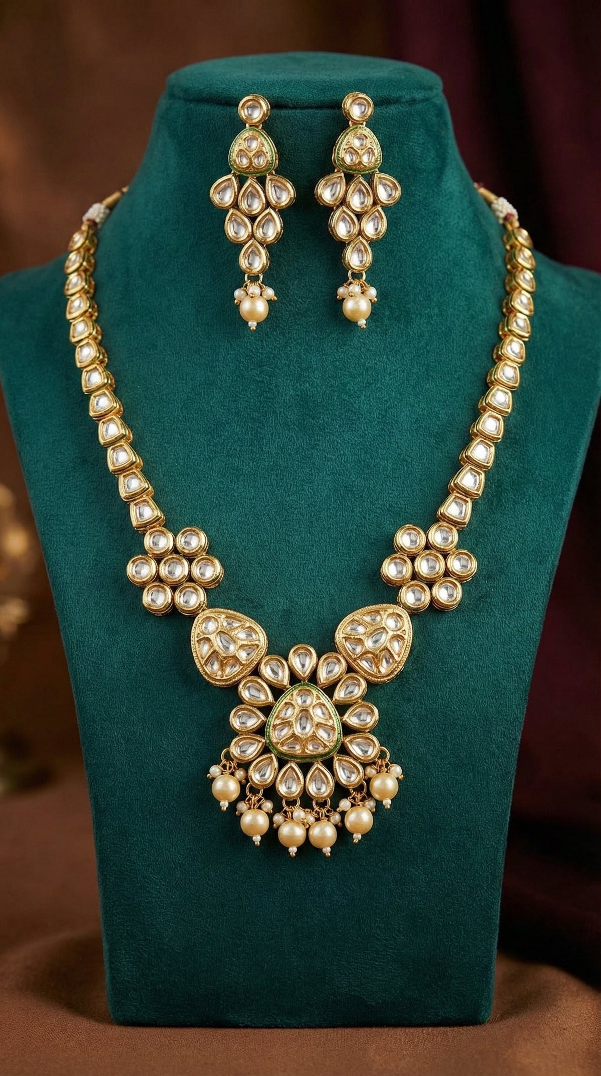Detailed craftsmanship close up view of Anaya Premium Kundan Necklace