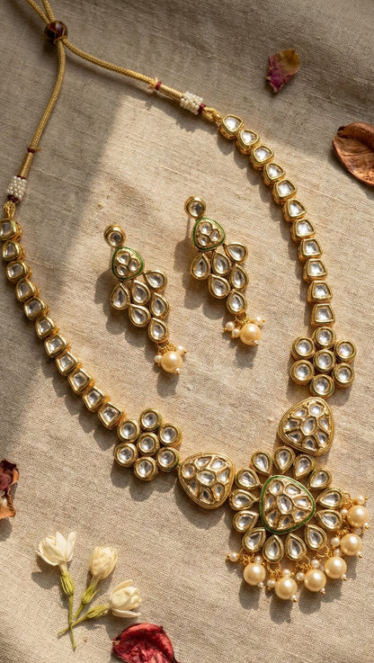 Main display view of the traditional Anaya Premium Kundan Necklace