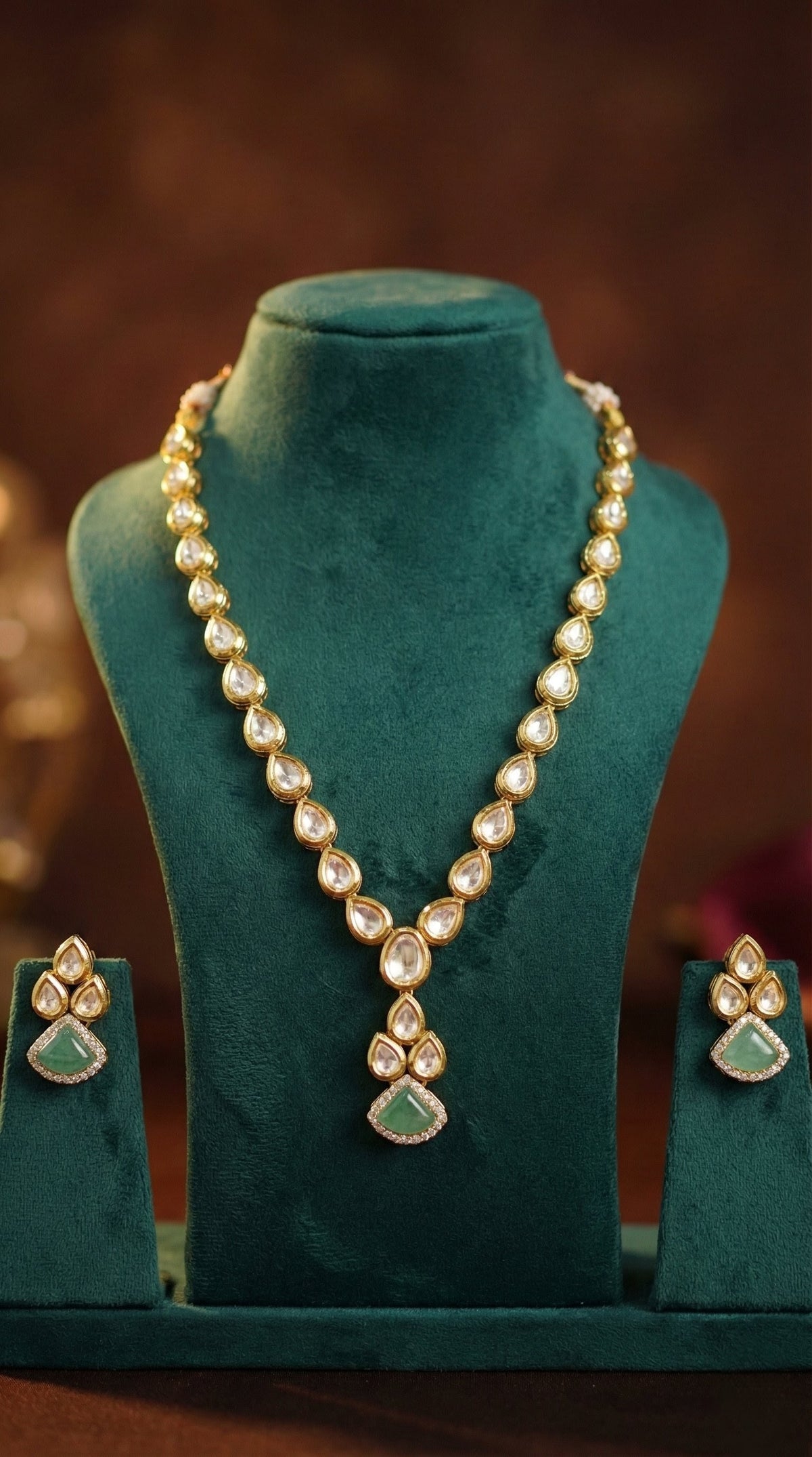 Detailed craftsmanship close up view of Siddhi Premium Kundan Necklace