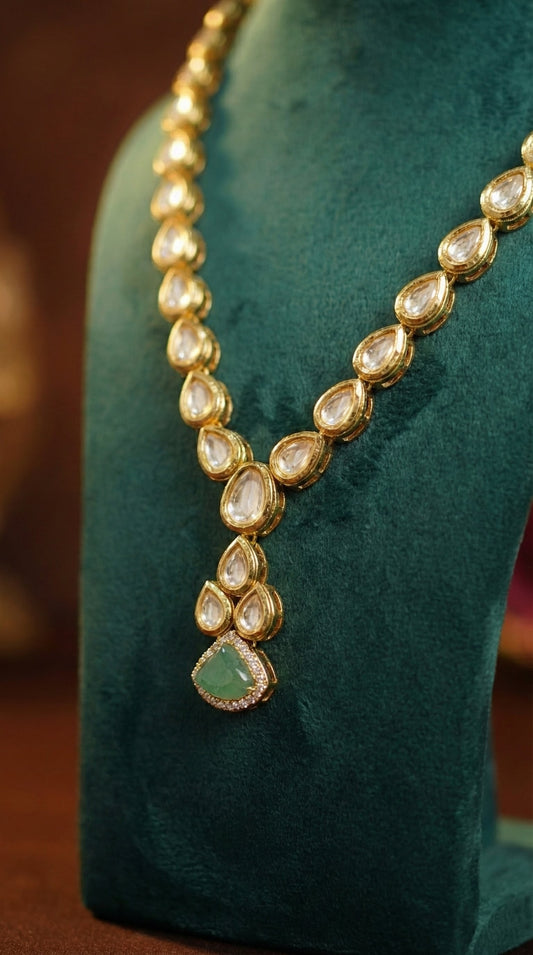 Alternate styling layout profile of Siddhi Premium Kundan Necklace