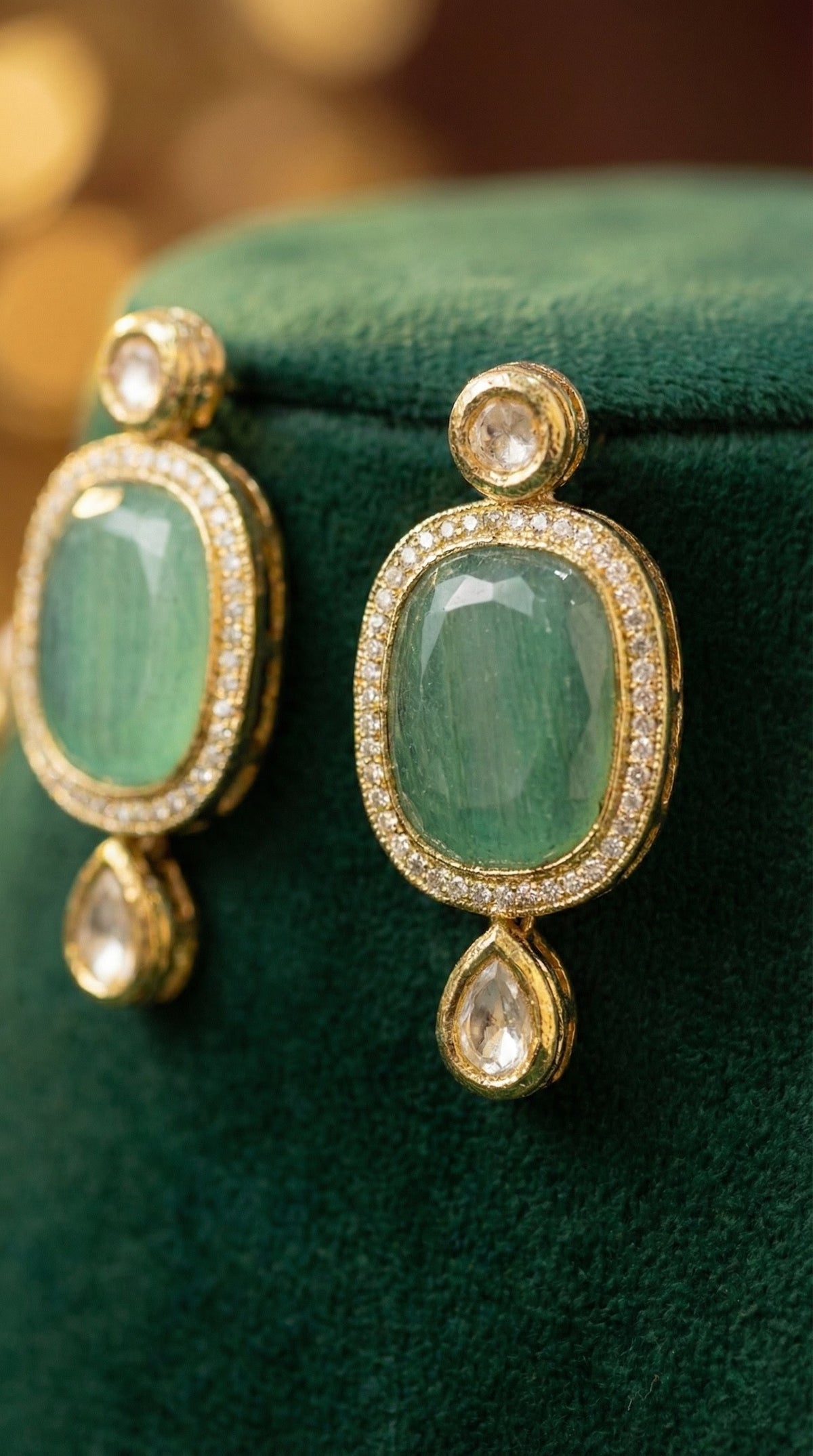 Alternate styling layout profile of Rima Premium Kundan Necklace