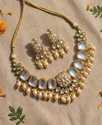 Main display view of the traditional Bhoomi Premium Kundan Necklace
