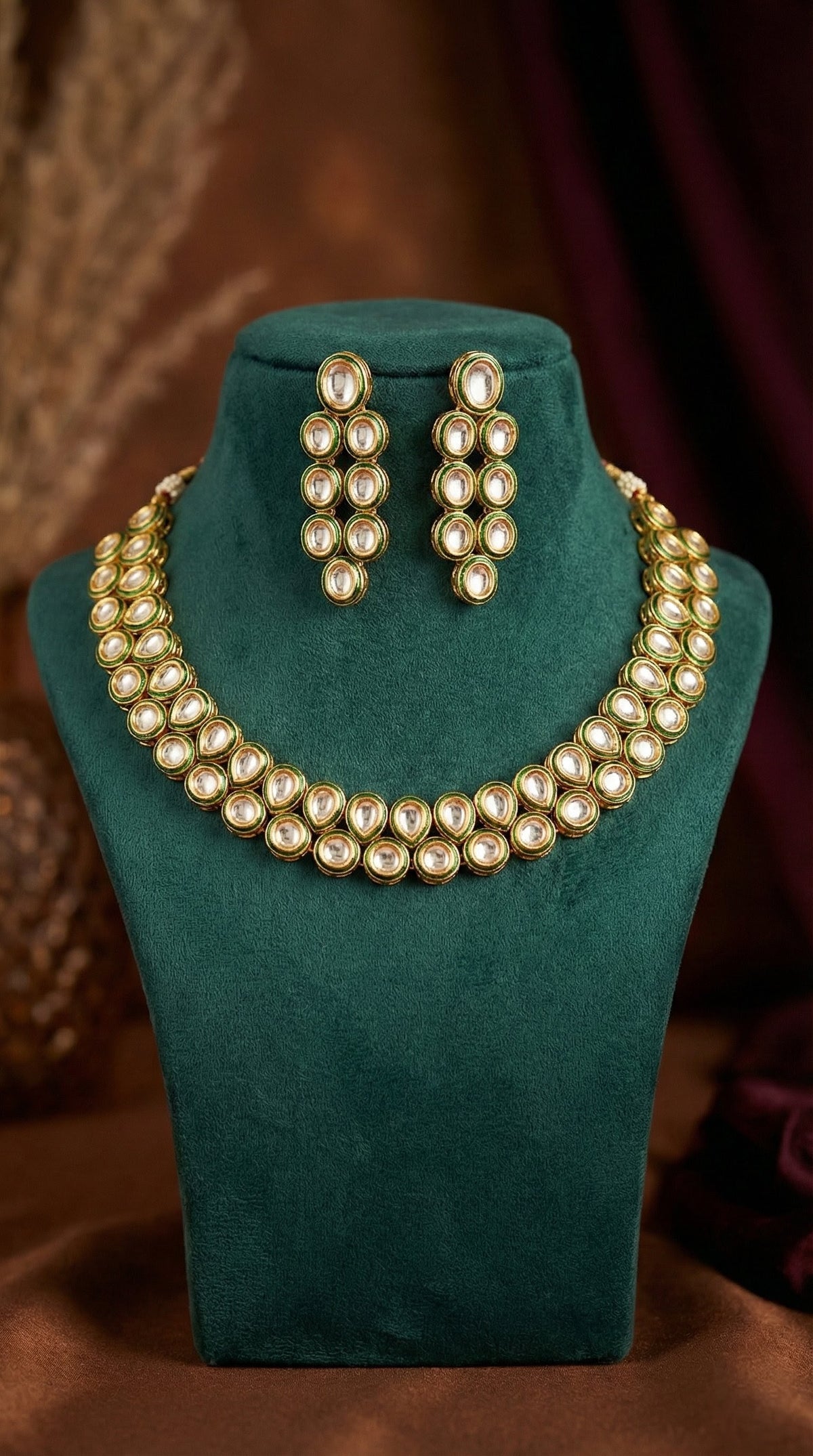 Detailed craftsmanship close up view of Veda Premium Kundan Necklace
