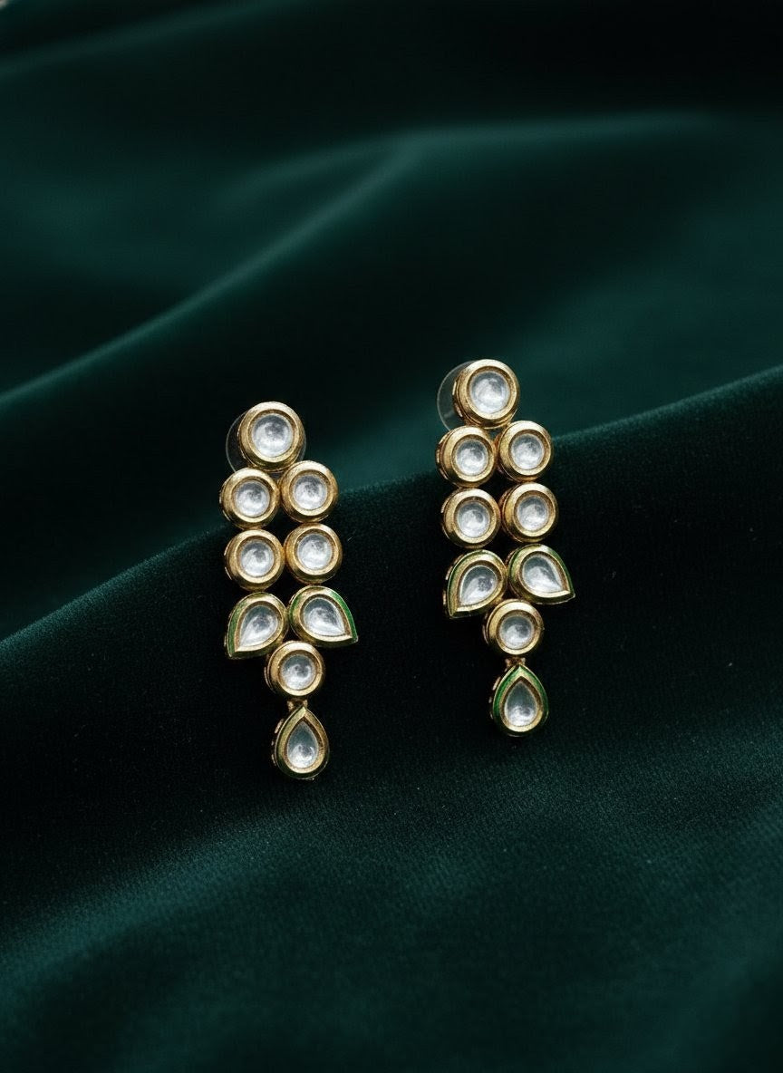 Alternate styling layout profile of Chitra Premium Kundan Necklace