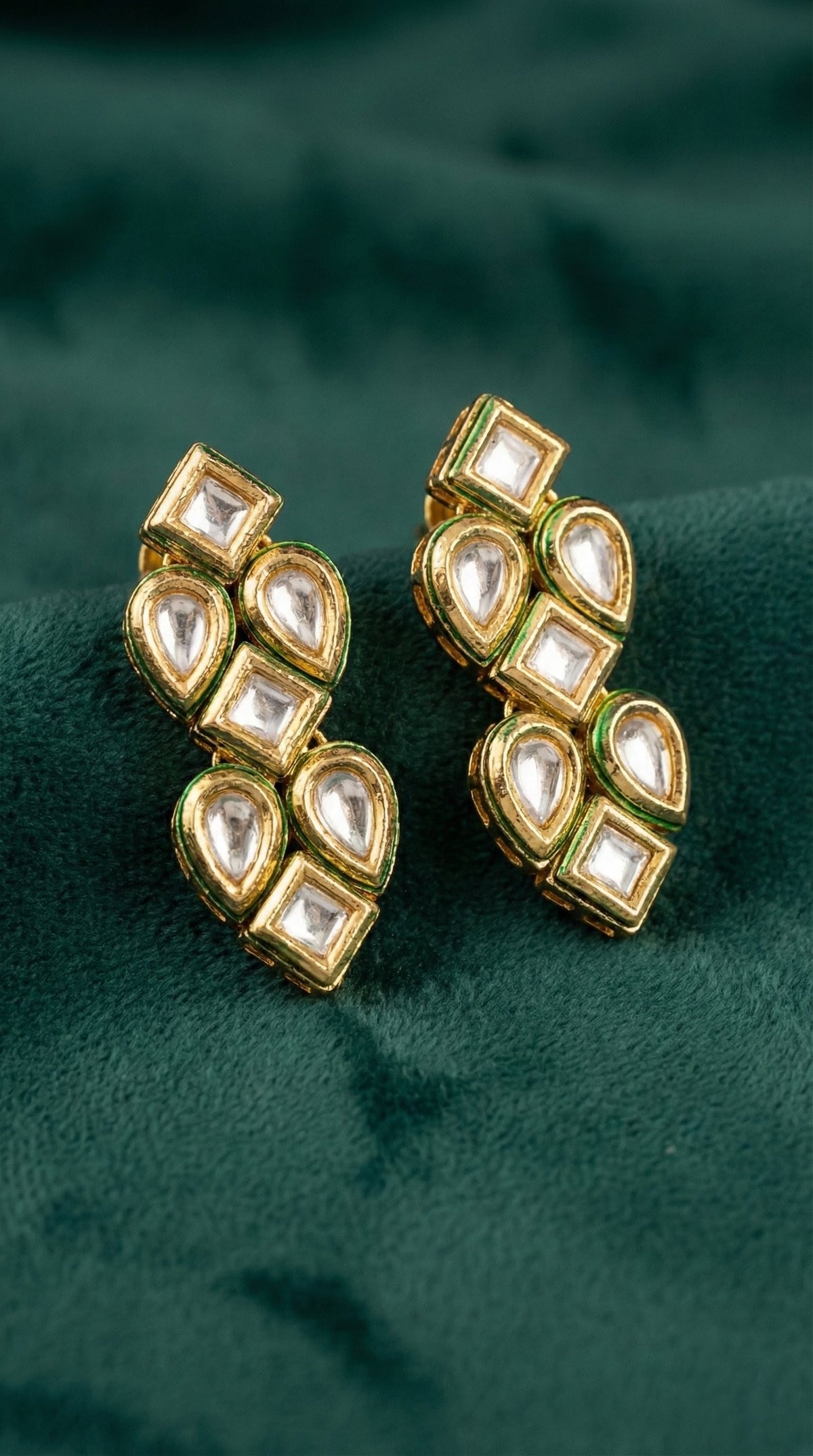 Alternate styling layout profile of Myra Premium Kundan Necklace