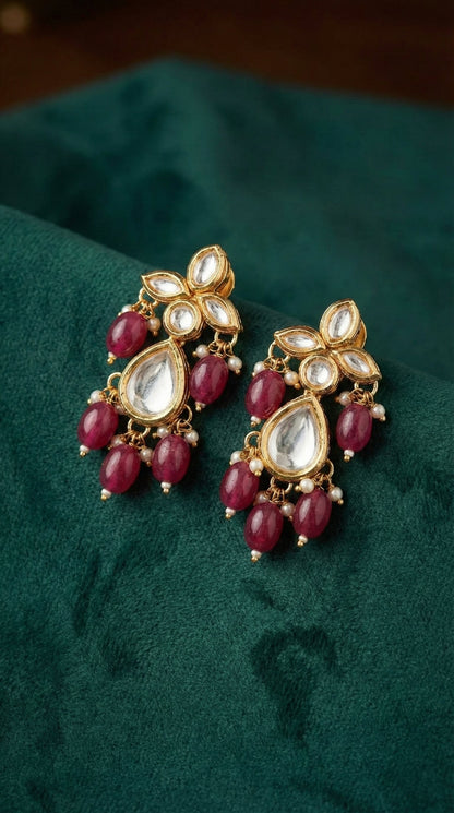 Alternate styling layout profile of Ishani Premium Kundan Necklace