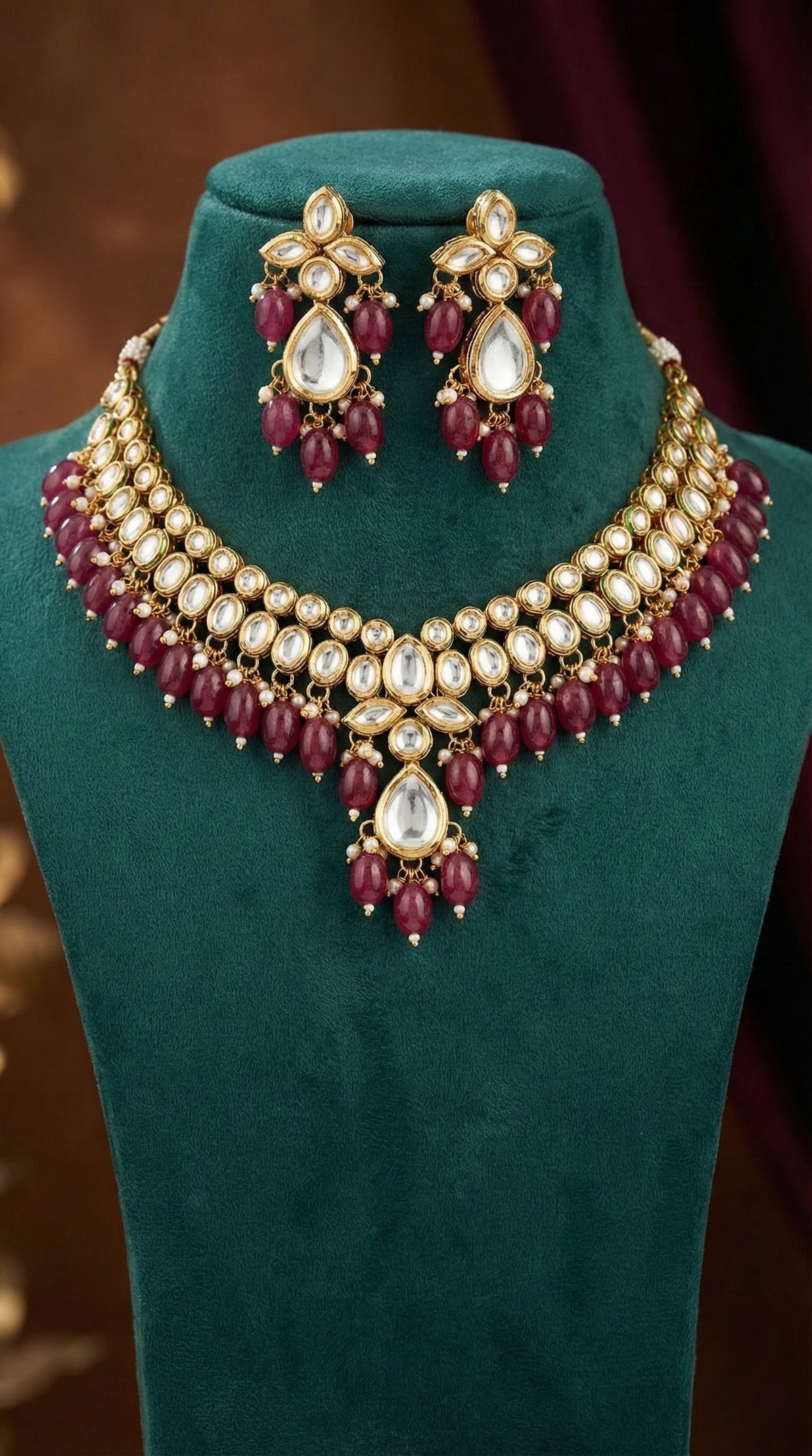 Detailed craftsmanship close up view of Ishani Premium Kundan Necklace