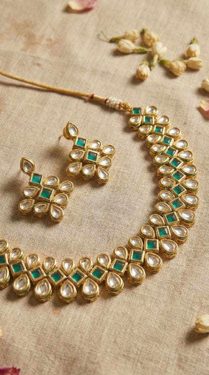 Main display view of the traditional Sanvi Premium Kundan Necklace