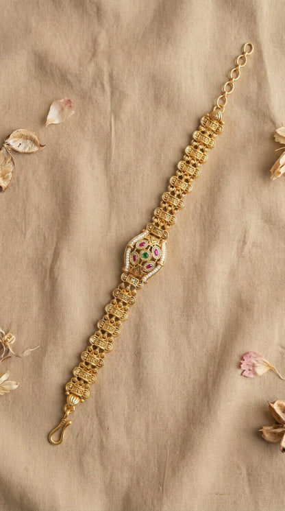 Main display view of the traditional Arya Premium Swaroski Bracelet