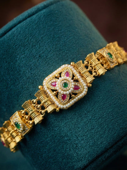 Alternate styling layout profile of Kimi Antique Swaroski Bracelet