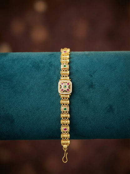 Alternate styling layout profile of Kimi Antique Swaroski Bracelet