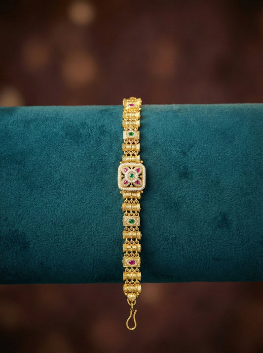 Alternate styling layout profile of Kimi Antique Swaroski Bracelet