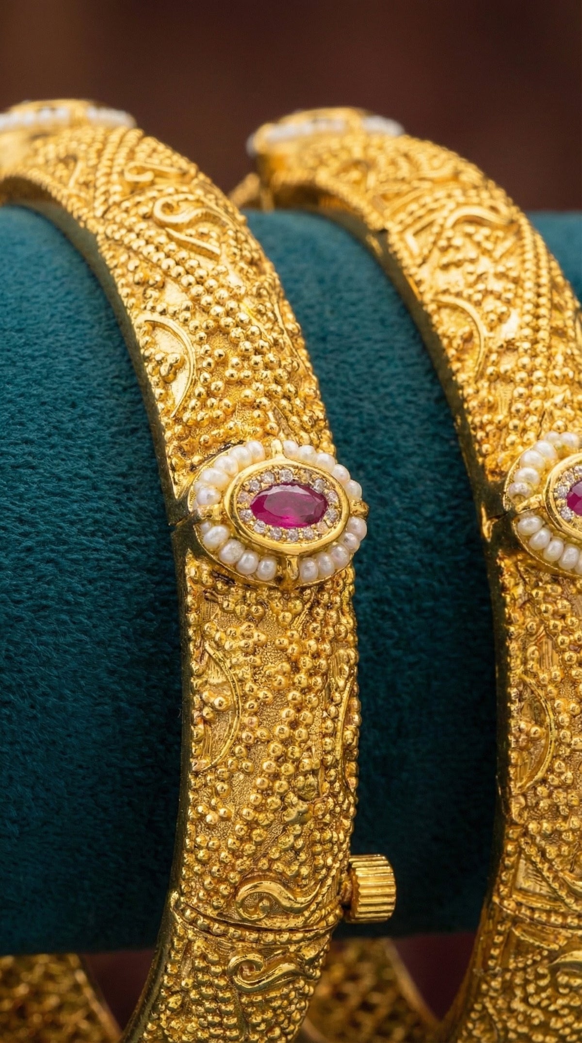 Alternate styling layout profile of Parul Plain Gold look Swaroski Bangles (Openable)