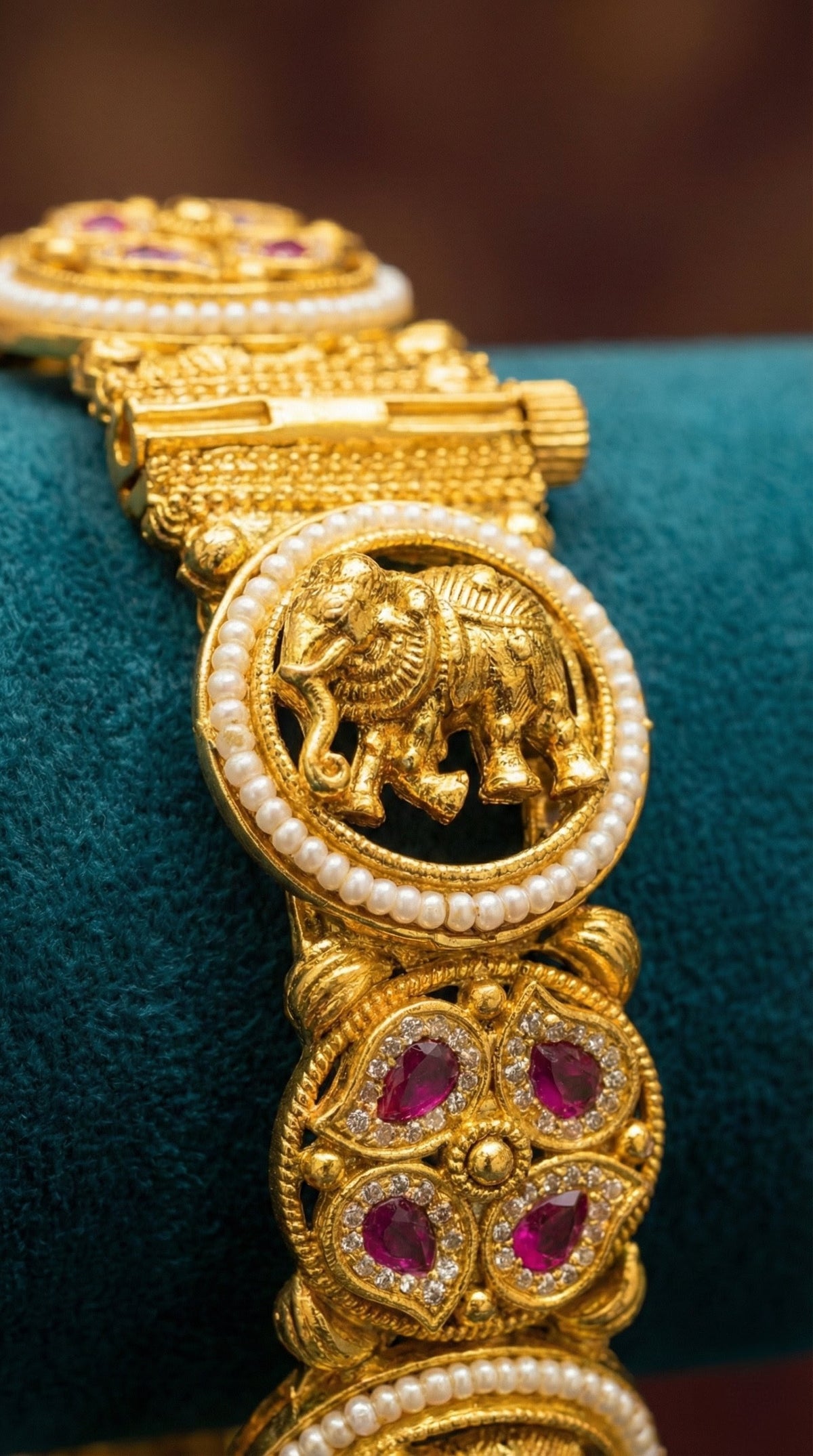 Alternate styling layout profile of Vasu Elephant Swaroski Bangles (Openable)