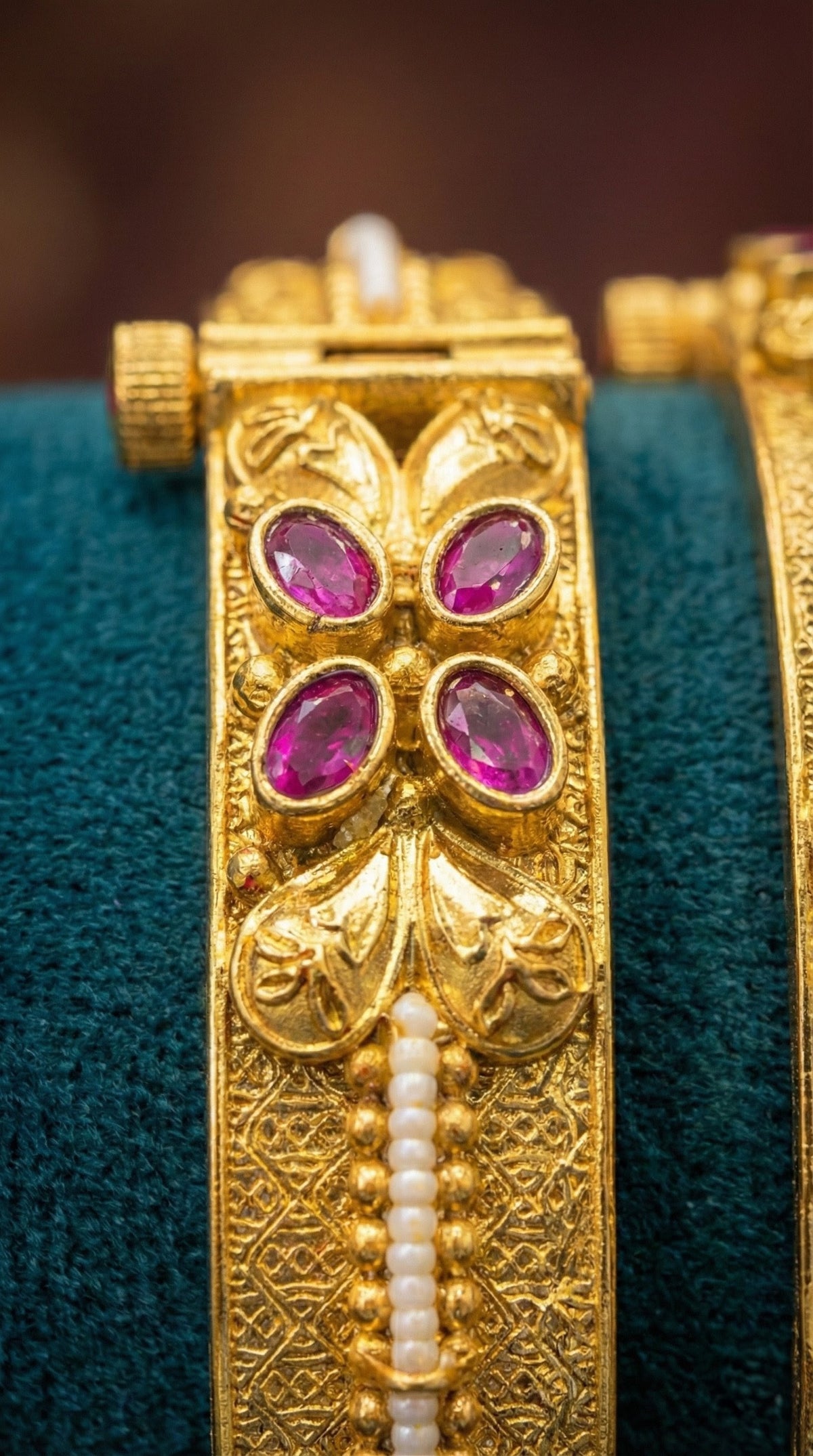 Alternate styling layout profile of Priti Pearl Antique Bangles (Openable)
