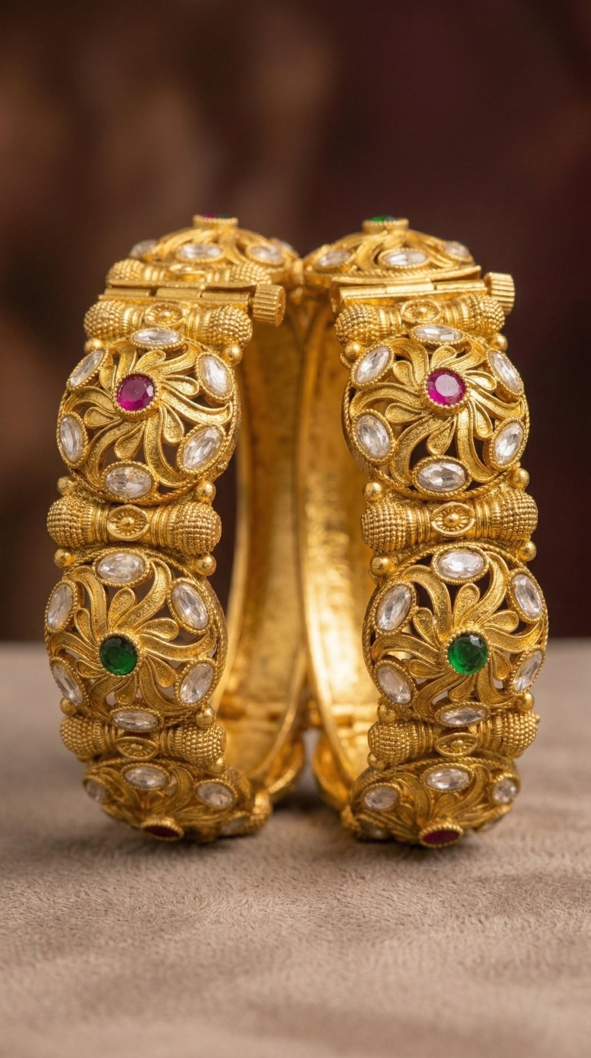Detailed craftsmanship close up view of Arshi Rajwadi Bangles (Openable)