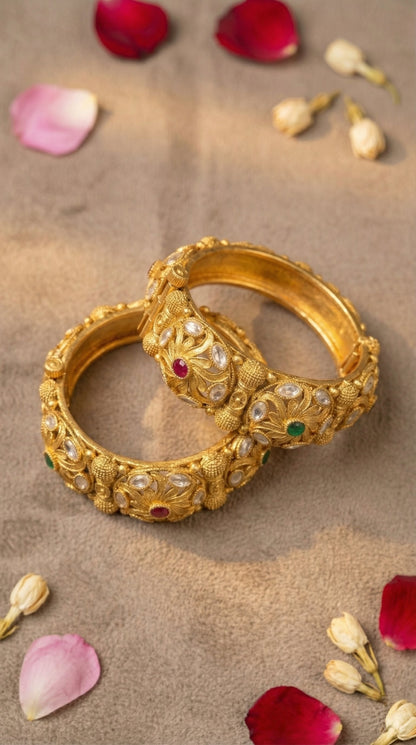 Main display view of the traditional Arshi Rajwadi Bangles (Openable)