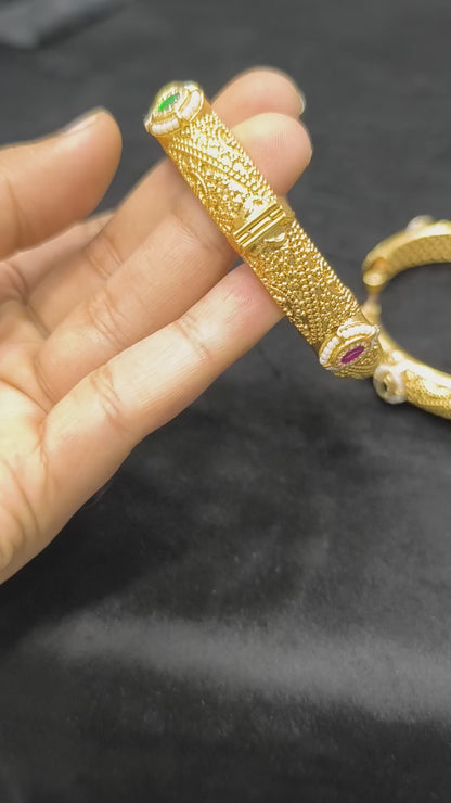 Parul Plain Gold Look Swaroski Bangles (Openable)